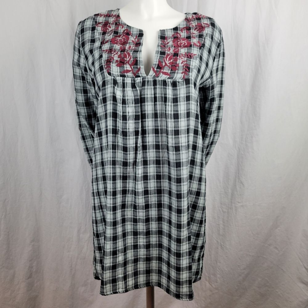 En Creme Black‎ & White Plaid Long Sleeve Mini Dress